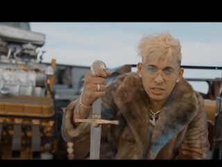 Shenseea de DiXte met 'Hard Drive' en Konshens en Rvssian