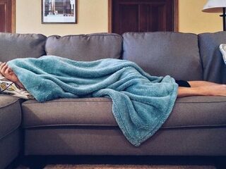 Hoe komt het dat je altijd ziek wordt als je vakantie hebt?