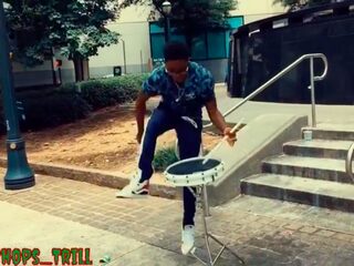 Deze jongen doet geniale drumcover van Ciara's 'Level Up'