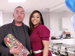Latifah deelt emotionele boodschap op eerste verjaardag van debuut-EP