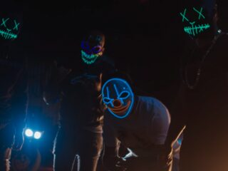 Young Ellens dropt video met 3robi en Esko: 'Ik Zweer Het Je'