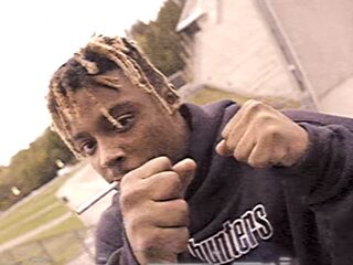 Juice WRLD is Armed & Dangerous in nieuwe track en videoclip