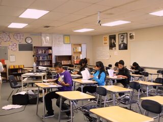 Leerlingen die dreigden met aanslag op klas vluchtelingen geschorst