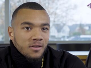 Voetballer JayRoy Grot over dealen met boze fans: "Dat vat je wel persoonlijk op"