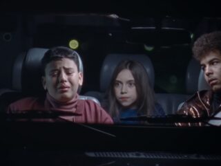 'Jetski' is een korte film over Mido die voor zijn terminaal zieke vader zorgt