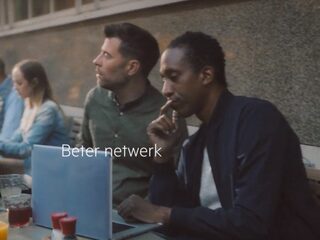 Deze telecomprovider zet een racistische vrouw op Twitter hard op haar plek