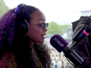 Lauwtje dropt een harde Line King-sessie op WOO HAH!