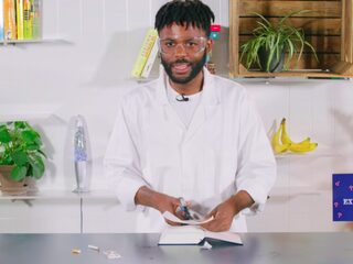 Soort Kill (SMIB) draait jonko met de Bijbel en zorgt voor ophef