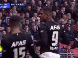 AZ wint topper van PSV in Eindhoven