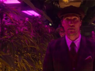 In 'The Gentlemen' draait alles om een marihuana-imperium in hartje Londen