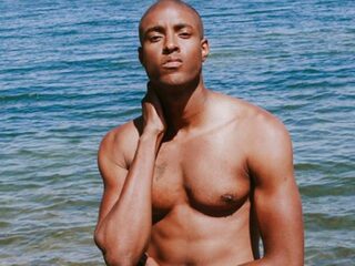 Tinders meest naar rechts geswipede man is weer single