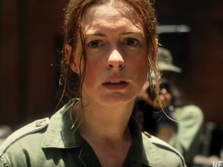 Netflix deelt superspannende trailer 'The Last Thing He Wanted'