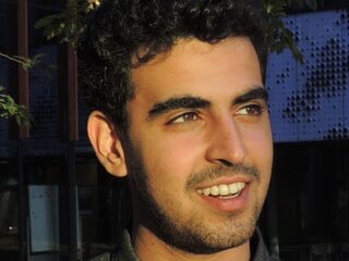 Held Khaled (23) geeft bijles aan jongeren die dat niet kunnen betalen