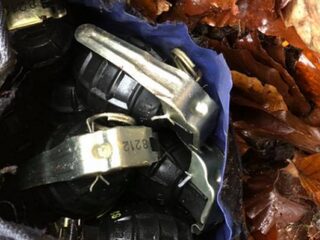Tas met vijf handgranaten gevonden in Ede
