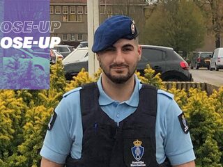 Özgür (22): “Bij de Marechaussee ben jij net zo sterk als de zwakste schakel in je groep”