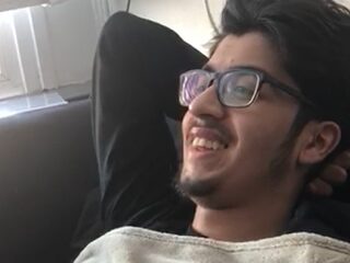 Sehraz (16) is weer thuis en krijgt verrassing van Frenna