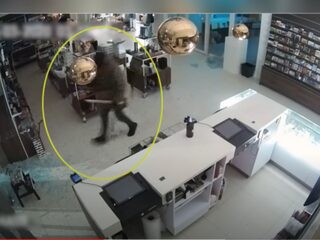 Politie toont bewakingsbeelden van diefstal Van Gogh-kunstwerk