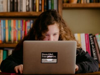 'Online lessen zorgen voor lagere kwaliteit onderwijs'