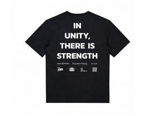 Amsterdamse kledingmerken bundelen krachten en maken t-shirt in strijd tegen racisme