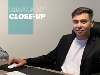 Devin (21): “De coronacrisis duwde me richting mijn droombaan als makelaar”