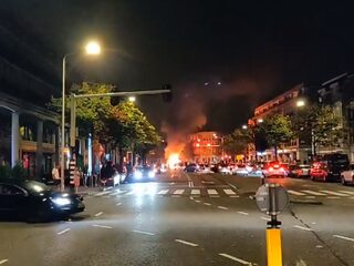 Grote rellen in Haagse Schilderswijk, vier aanhoudingen