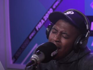 Rarko gaat all out met 'Aya' en 'Video Vixen' tijdens de Autotune Challenge