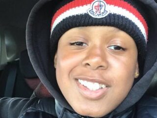 Suhaymi (16) verloor haar moeder op jonge leeftijd en groeide op zonder vader