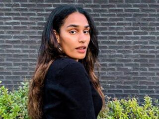 Rotterdamse Chéréneffe (26) interviewt Bolly- en Tollywoodsterren vanuit haar slaapkamer