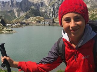 Jongen (11) loopt van Sicilië naar Londen om oma te bezoeken