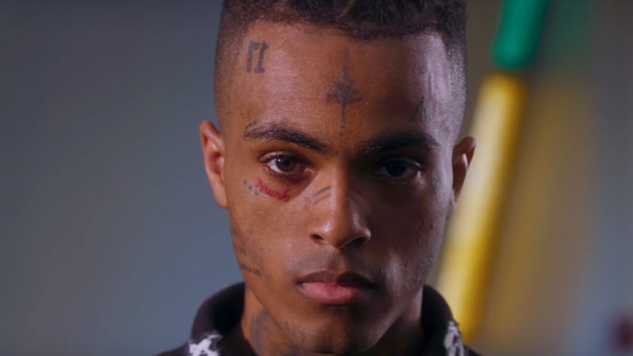 Waarom de woorden van XXXTentacion een jaar na zijn dood nog steeds 