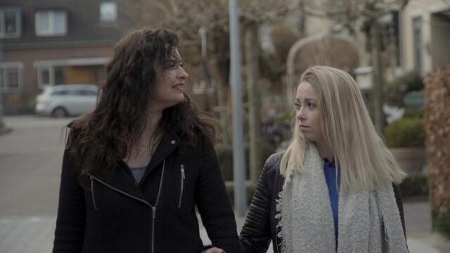 Esma over Bosnische burgeroorlog: ''Moslimmannen werden meegenomen en doodgeschoten''