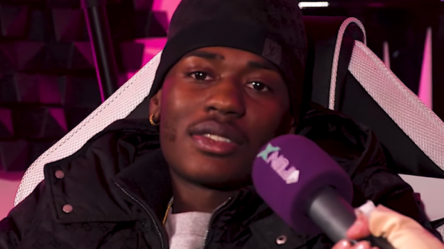 Knaller: "Hoe hard mijn muziek ook gaat, diploma's zijn belangrijk"