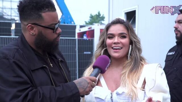 Karol G, Becky G en Victor Manuelle geven flirttips op Pal Mundo