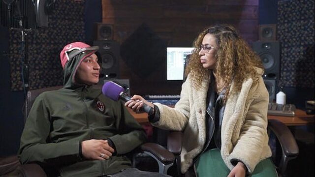 ADF Samski laat 'Tot We Vallen' met grote broer Ronnie Flex horen