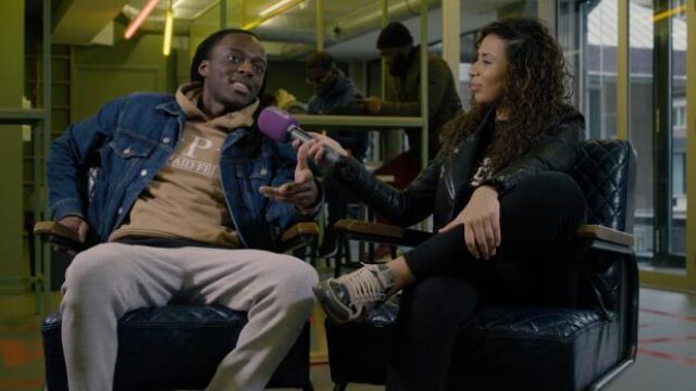 Eves Laurent: ''Vastzitten kan geen motivatie zijn om te schrijven''