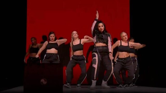 Numidia zingt én danst er op los tijdens optreden bij de FunX Music Awards