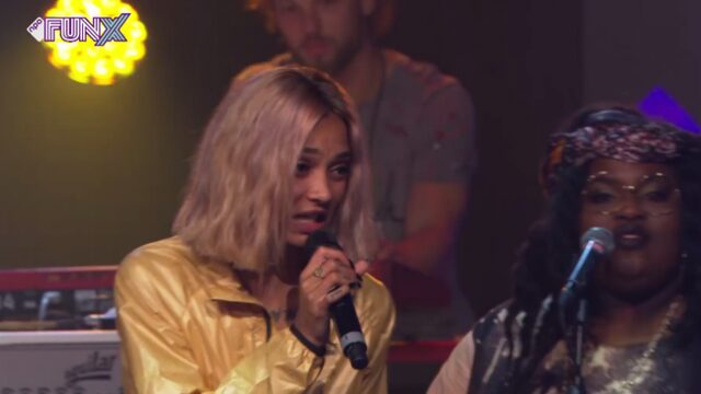 FunX Music Awards 2016: Rochelle - All Night Long (LIVE)