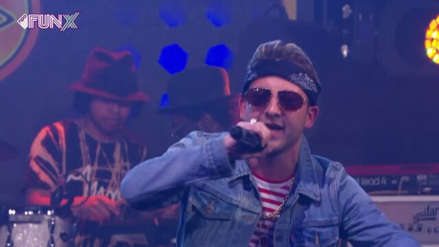 FunX Music Awards 2016: Ronnie Flex & Mr. Polska - Niemand (LIVE)