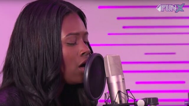 SLOWJAMIFY SESSIONS: Shanee zingt mash-up Ronnie Flex en Jonna Fraser