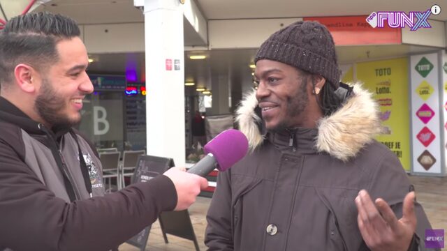 Een andere taal spreken in het openbaar: do or don't?