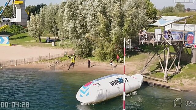 FunX Strijders zorgen voor hilarische Wipe Out-momenten in eerste aflevering