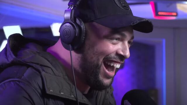 Qucee stort zich opnieuw vol overgave in de Autotune Challenge