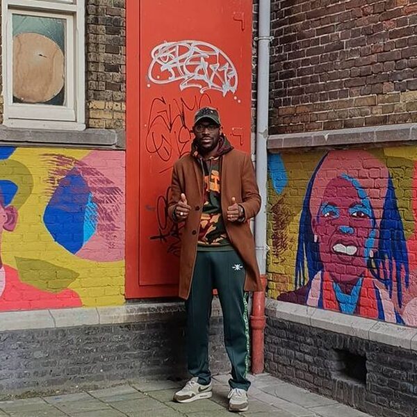 Muurschilderingen van Black Archives-helden weer te bewonderen