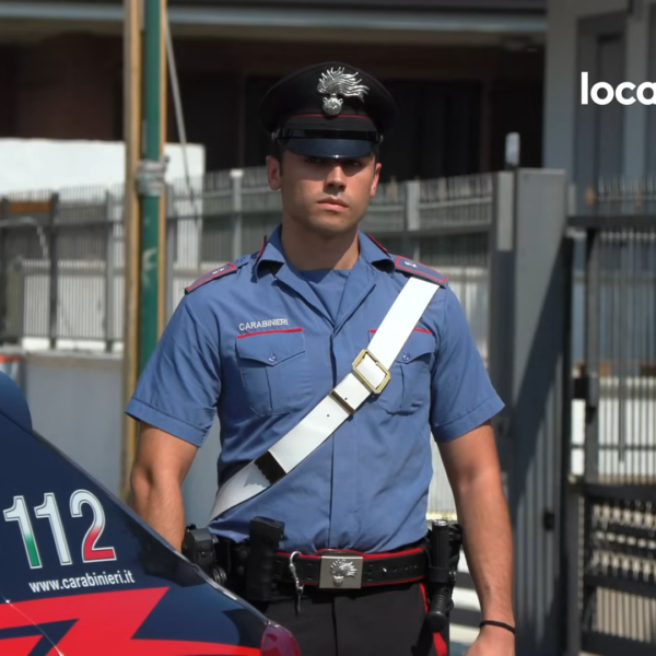 Italiaanse tiener (17) vermoordt zijn hele gezin na verjaardagsfeest vader