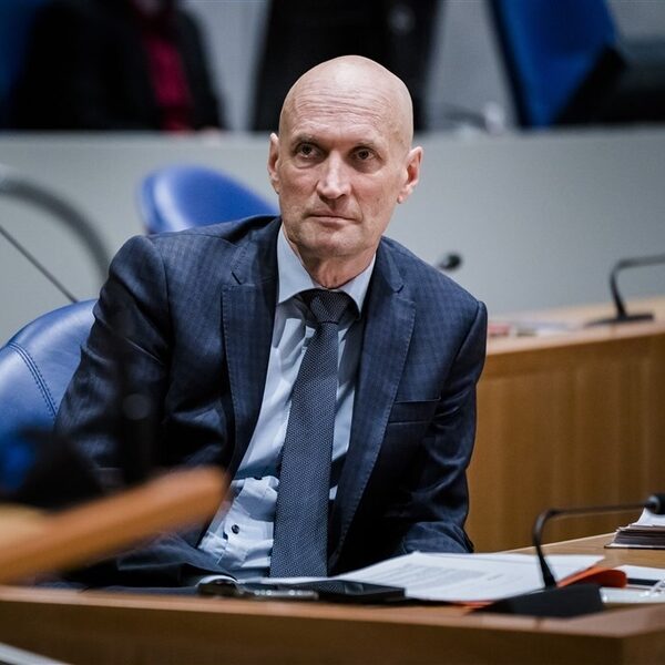 Kabinet wil samenleving openhouden met nieuw coronaplan