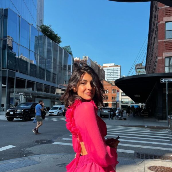 Anna Nooshin: "Het maakt niet uit wat je startpunt in het leven is geweest"