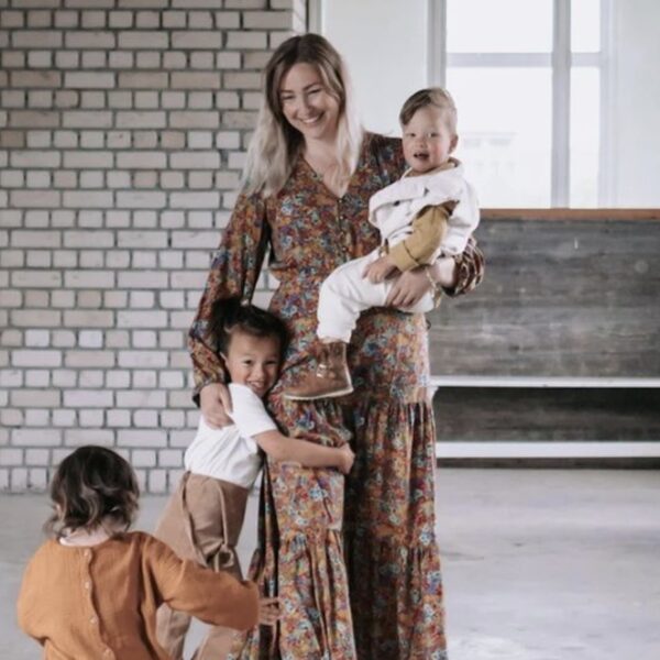 Sharon woont met drie kinderen bij ouders maar heeft geen recht op sociale huur