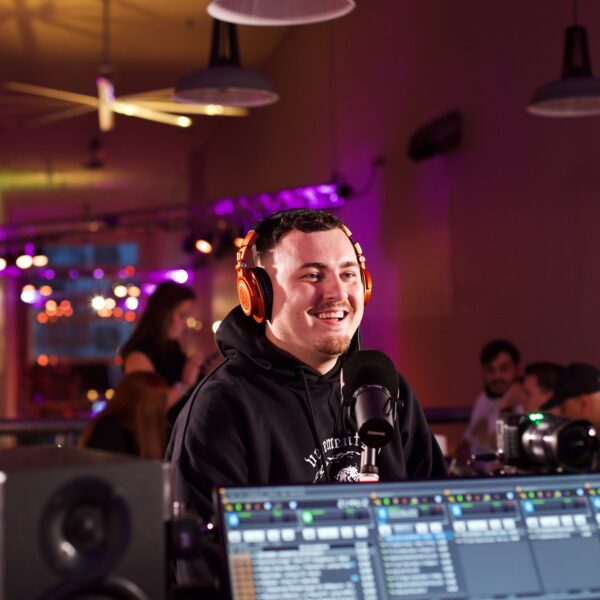 Jack $hirak na winnen Best Producer Award: "Snel naar huis want mijn vrouw gaat bevallen!"