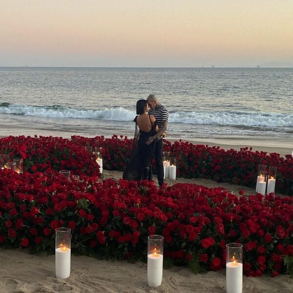 Kourtney Kardashian ten huwelijk gevraagd door Travis Barker