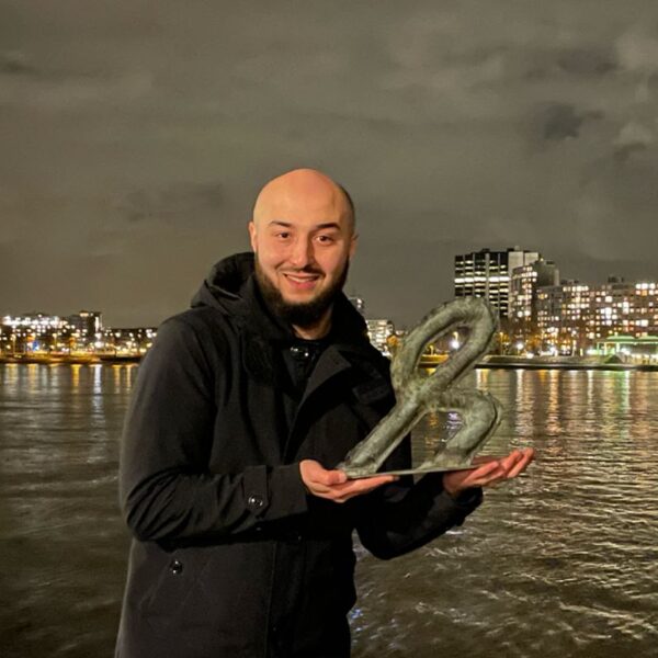 Ismail is Leraar van het Jaar: "Ik ben me bewust van mijn verantwoordelijkheid"